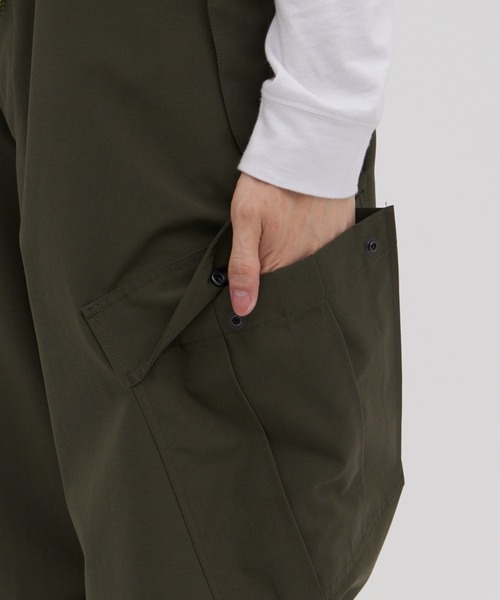 marka(マーカ)の「別注 OVER PANTS(カーゴパンツ・メンズ・ブラック/ダークグリーン・1/2)」の13枚目の写真