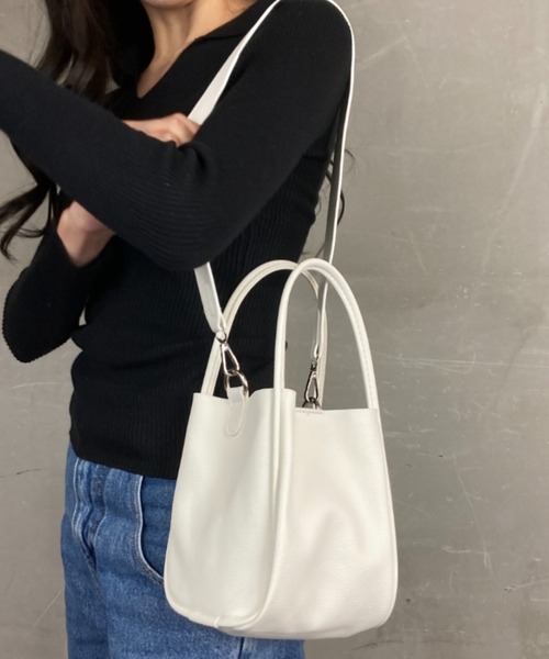 tolene(トレネ)の「ポーチ付き 2way ショルダーバッグ ハンドバッグ(ショルダーバッグ・レディース・ホワイト/ブラック/シルバー・ONE SIZE)」の18枚目の写真