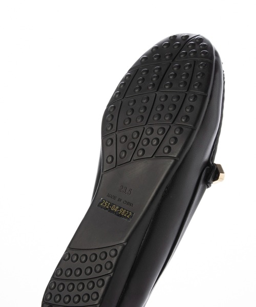 Fin(フィン)の「リボンモカシン【低反発スポンジ入り】(モカシン/デッキシューズ・レディース・ブラック/ベージュ/シルバー/アイボリー・22.5cm/23cm/23.5cm/24cm/24.5cm)」の6枚目の写真