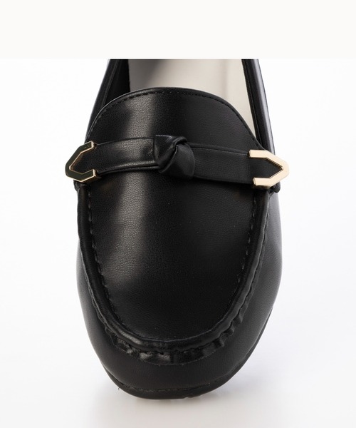 Fin(フィン)の「リボンモカシン【低反発スポンジ入り】(モカシン/デッキシューズ・レディース・ブラック/ベージュ/シルバー/アイボリー・22.5cm/23cm/23.5cm/24cm/24.5cm)」の5枚目の写真