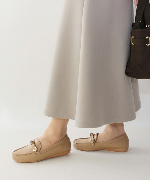 Fin(フィン)の「リボンモカシン【低反発スポンジ入り】(モカシン/デッキシューズ・レディース・ブラック/ベージュ/シルバー/アイボリー・22.5cm/23cm/23.5cm/24cm/24.5cm)」の10枚目の写真