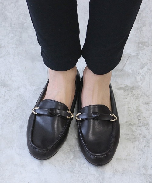 Fin(フィン)の「リボンモカシン【低反発スポンジ入り】(モカシン/デッキシューズ・レディース・ブラック/ベージュ/シルバー/アイボリー・22.5cm/23cm/23.5cm/24cm/24.5cm)」の20枚目の写真