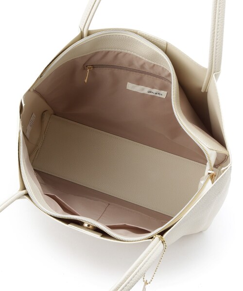 SHOO・LA・RUE（シューラルー）の「【軽量／A4】つまみハンドルトートバッグ（トートバッグ・レディース・グリーン/アイボリー/ブラック/ナチュラル・00）」の20枚目の写真