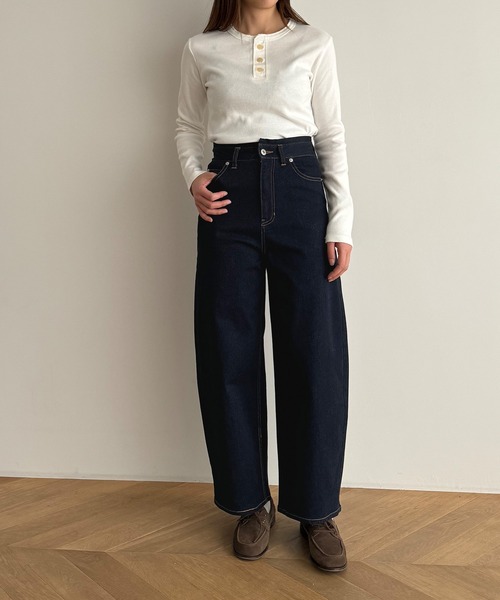 CANAL JEAN(キャナルジーン)の「ハイウエストワイドカーブデニム(デニムパンツ・レディース・ネイビー・マルチサイズ)」の6枚目の写真