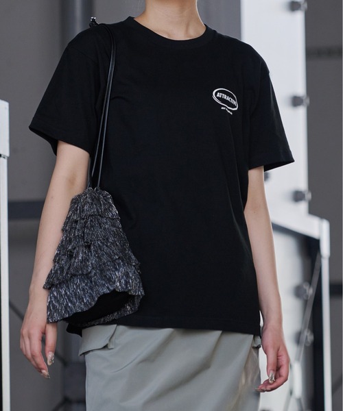 MODISH GAZE(モディシュガゼ)の「【MODISH GAZE】スモーキングガール SIT BACK AND RELAX半袖Tシャツ(CP)(Tシャツ/カットソー・メンズ・ブラック/ネイビー/ネイビー×ホワイト/ホワイト・XL/L/M)」の18枚目の写真
