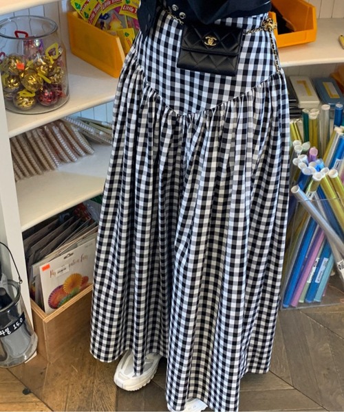 AMAJI（アマジ）の「ギンガムチェックギャザーロングスカート（スカート・レディース・ブラック/ホワイト/チェック・FREE）」の8枚目の写真