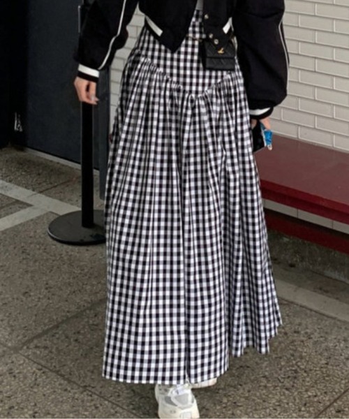 AMAJI（アマジ）の「ギンガムチェックギャザーロングスカート（スカート・レディース・ブラック/ホワイト/チェック・FREE）」の6枚目の写真