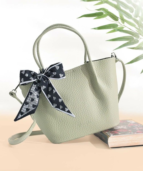 BarcosBlue（バルコスブルー）の「【BarcosBlue/バルコスブルー】リボン付きフェイクレザー2wayハンドバッグ（ハンドバッグ・レディース・ピンク/ホワイト/ブラック・ONE SIZE）」の11枚目の写真