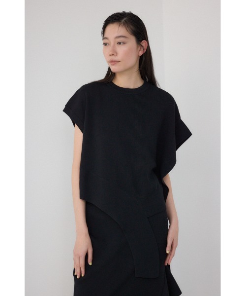 PLUS（プラス）の「【PLUS】ブロッキングアシンメトリーニットベスト（ベスト・レディース・ブラック/グレー系その他/ブラック系その他・FREE）」の6枚目の写真