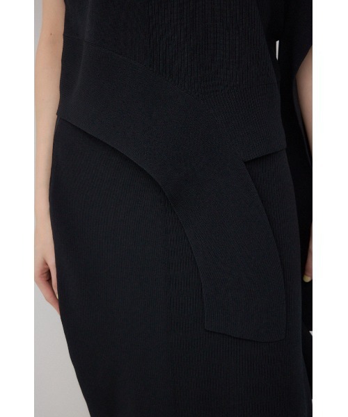 PLUS（プラス）の「【PLUS】ブロッキングアシンメトリーニットベスト（ベスト・レディース・ブラック/グレー系その他/ブラック系その他・FREE）」の16枚目の写真