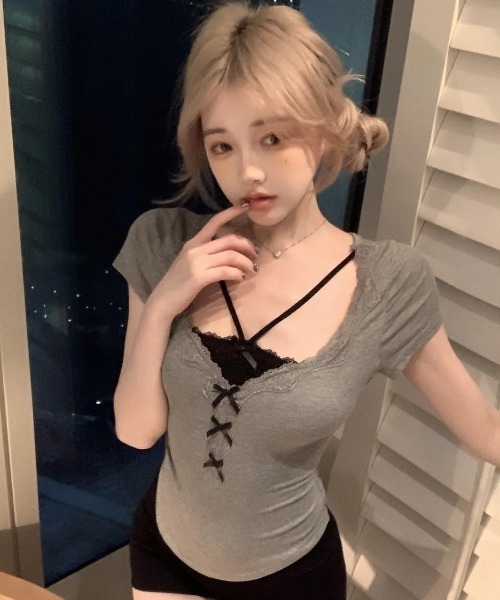 SHEPP（シープ）の「フェイクレイヤードリボンレースドッキング半袖Tシャツ（Tシャツ/カットソー・レディース・グレー・M）」の18枚目の写真