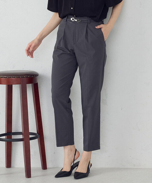 COMME CA MODELS(コムサモデルズ)の「【美しいベーシックパンツ】テーパードパンツ(その他パンツ・レディース・グレイッシュベージュ/テラコッタ/チャコール/ネイビー・X-SMALL/SMALL/MEDIUM/LARGE/X-LARGE)」の18枚目の写真