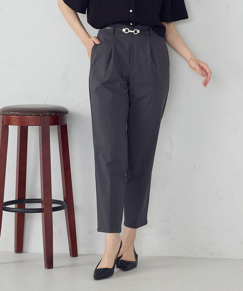 COMME CA MODELS(コムサモデルズ)の「【美しいベーシックパンツ】テーパードパンツ(その他パンツ・レディース・グレイッシュベージュ/テラコッタ/チャコール/ネイビー・X-SMALL/SMALL/MEDIUM/LARGE/X-LARGE)」の19枚目の写真