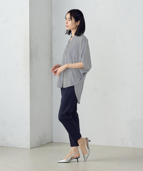 COMME CA MODELS(コムサモデルズ)の「【美しいベーシックパンツ】テーパードパンツ(その他パンツ・レディース・グレイッシュベージュ/テラコッタ/チャコール/ネイビー・X-SMALL/SMALL/MEDIUM/LARGE/X-LARGE)」の21枚目の写真