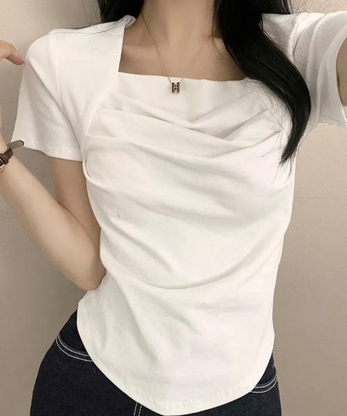 VIVID LADY(ビビッドレディー)の「スクエアネックドレープ 半袖 Tシャツ(Tシャツ/カットソー・レディース・クリーム/アイボリー/ブラック・FREE)」の4枚目の写真
