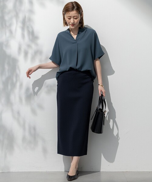 23区 S（ニジュウサンクチイサイサイズ）の「【吸水速乾/UVカット/接触冷感】ストレッチジョーゼット バンドカラー カットソー（Tシャツ/カットソー・レディース・ネイビー系/ベージュ系1/ブラック系/ダークグリーン系1・32）」の12枚目の写真