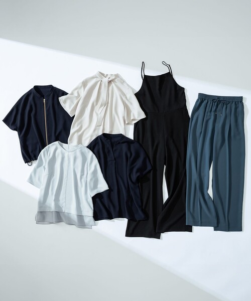23区 S（ニジュウサンクチイサイサイズ）の「【吸水速乾/UVカット/接触冷感】ストレッチジョーゼット バンドカラー カットソー（Tシャツ/カットソー・レディース・ネイビー系/ベージュ系1/ブラック系/ダークグリーン系1・32）」の15枚目の写真