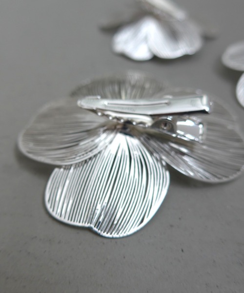 Dorry Doll(ドリードール)の「すかしメタルフラワービジューヘアピン3個セット(ヘアピン・レディース・ゴールド/シルバー・FREE)」の21枚目の写真