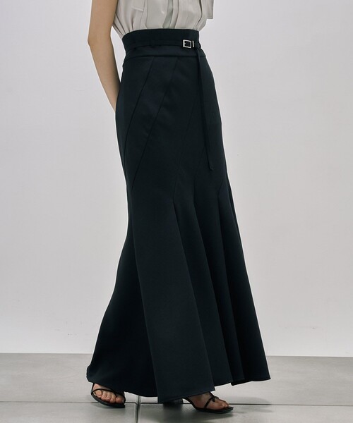 UNITED TOKYO（ユナイテッドトウキョウ）の「ランダムパネルリネンライクマーメイドスカート｜ウォッシャブル/オフィスカジュアル/細見え/春服（スカート・レディース・ブラウン/ネイビー・1/2）」の7枚目の写真