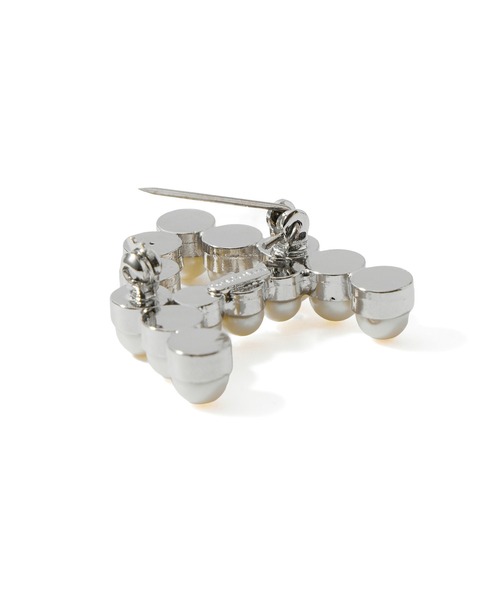ROSE BUD(ローズバッド)の「(Sea’ds mara)Alphabet brooch A(ブローチ/コサージュ・レディース・ホワイト・ONE SIZE)」の3枚目の写真