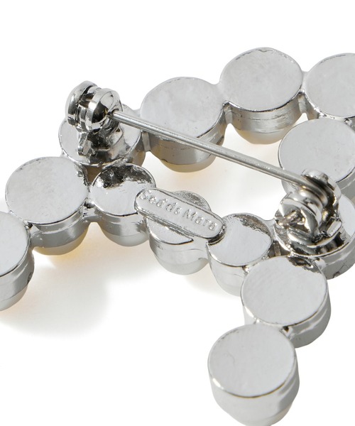 ROSE BUD(ローズバッド)の「(Sea’ds mara)Alphabet brooch A(ブローチ/コサージュ・レディース・ホワイト・ONE SIZE)」の4枚目の写真