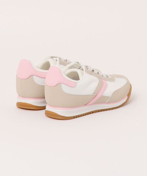 MAD FOOT（マッドフット）の「MADFOOT! マッドフット キッズ カジュアルスニーカー 250010（スニーカー・キッズ・ベージュ系その他2/ホワイト系その他/ベージュ/ブラック系その他・16.0cm/17.0cm/18.0cm/19.0cm/20.0cm）」の5枚目の写真