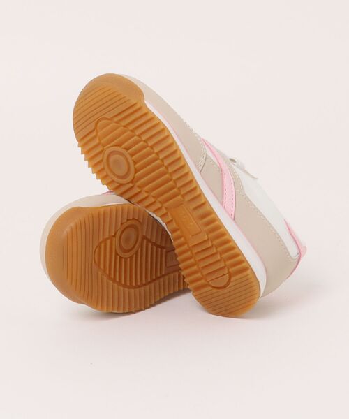 MAD FOOT（マッドフット）の「MADFOOT! マッドフット キッズ カジュアルスニーカー 250010（スニーカー・キッズ・ベージュ系その他2/ホワイト系その他/ベージュ/ブラック系その他・16.0cm/17.0cm/18.0cm/19.0cm/20.0cm）」の6枚目の写真