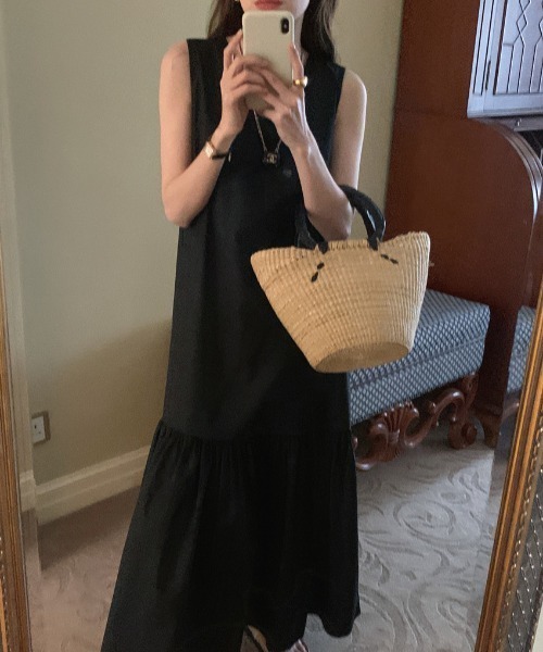FREE STYLISTS(フリー スタイリスト)の「YUGA_YGMC Back-open tiered dress(ワンピース・レディース・ブラック/カーキ/オフホワイト・FREE)」の22枚目の写真