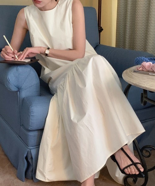 FREE STYLISTS(フリー スタイリスト)の「YUGA_YGMC Back-open tiered dress(ワンピース・レディース・ブラック/カーキ/オフホワイト・FREE)」の13枚目の写真
