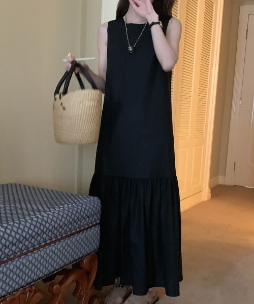 FREE STYLISTS(フリー スタイリスト)の「YUGA_YGMC Back-open tiered dress(ワンピース・レディース・ブラック/カーキ/オフホワイト・FREE)」の15枚目の写真