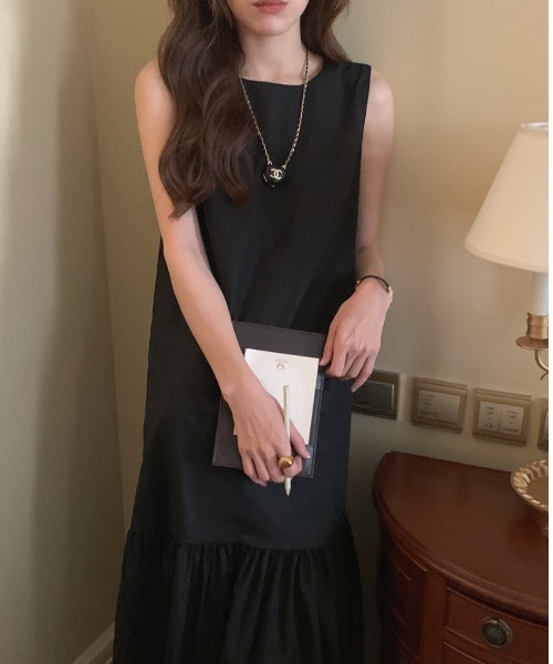 FREE STYLISTS(フリー スタイリスト)の「YUGA_YGMC Back-open tiered dress(ワンピース・レディース・ブラック/カーキ/オフホワイト・FREE)」の14枚目の写真