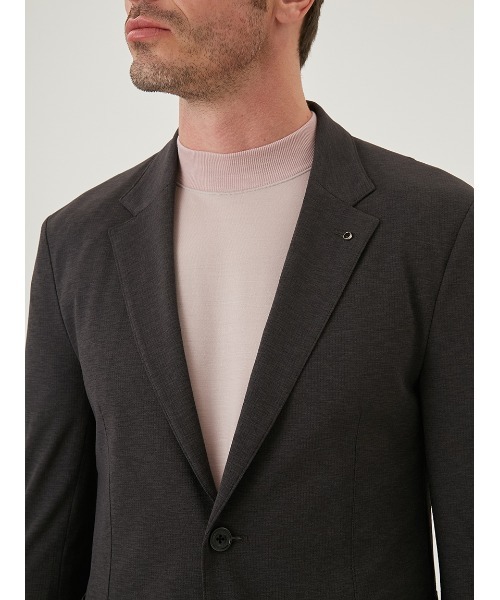 AOURE(アウール)の「F.DOTTI JERSEY SU JK(テーラードジャケット・メンズ・チャコールグレー/ベージュ/ネイビー・LARGE/MEDIUM)」の11枚目の写真