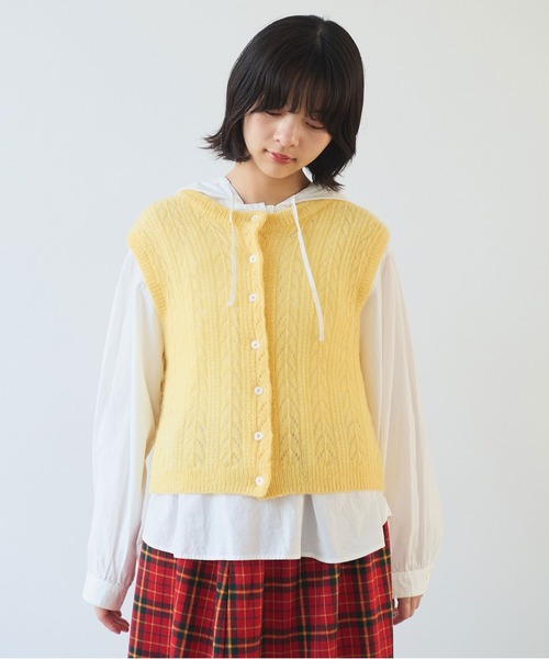 bulle de savon（ビュルデサボン）の「ふわふわ 透かし編みニットベスト（ベスト・レディース・ブラウン/ブルー/イエロー・FREE）」の6枚目の写真