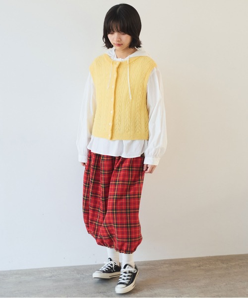 bulle de savon（ビュルデサボン）の「ふわふわ 透かし編みニットベスト（ベスト・レディース・ブラウン/ブルー/イエロー・FREE）」の10枚目の写真