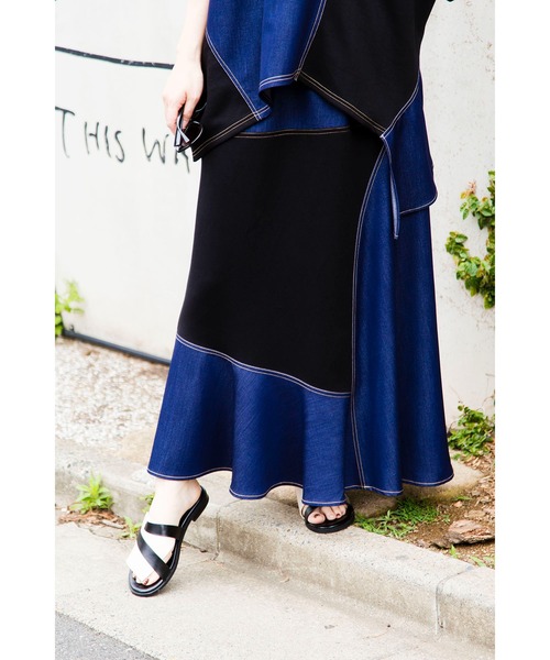 OSMOSIS（オズモーシス）の「切替フレアースカート（スカート・レディース・ブラック/ブルー・ONE SIZE）」の7枚目の写真