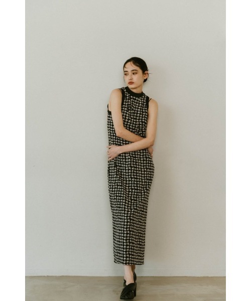 Knuth Marf(クヌースマーフ)の「halter neck one piece(ワンピース・レディース・アイボリー/ブラック/その他・X-SMALL/SMALL)」の3枚目の写真