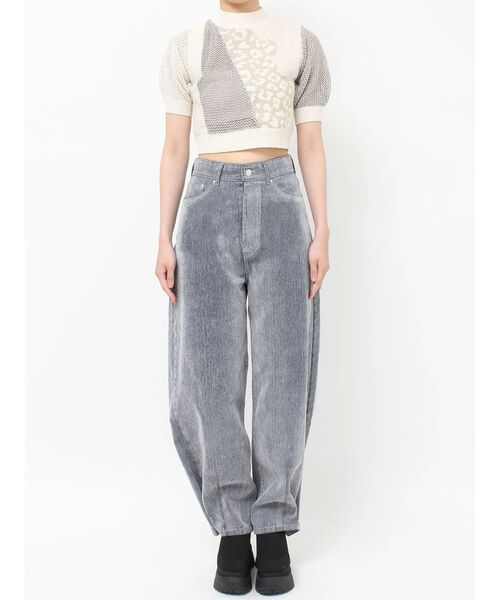 MURUA(ムルーア)の「フロッキーバレルレッグデニム【セット販売対象】(デニムパンツ・レディース・グレー/ブラック/ボルドー・1/2)」の15枚目の写真