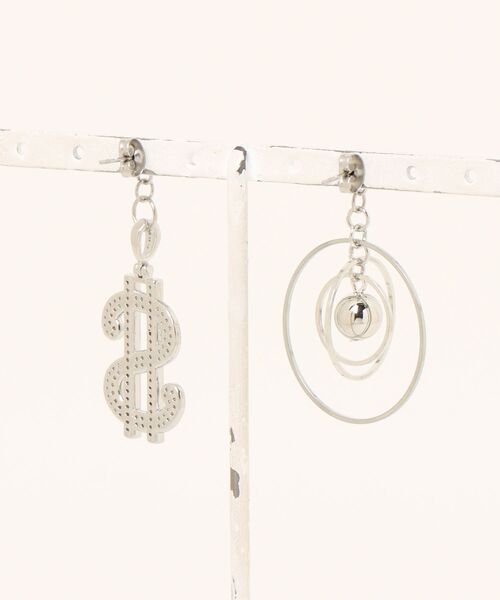 VIBGYOR（ヴィブジョー）の「【KKSHOP】$マークピアス(MA)（ピアス（両耳用）・レディース・シルバー系・FREE）」の2枚目の写真