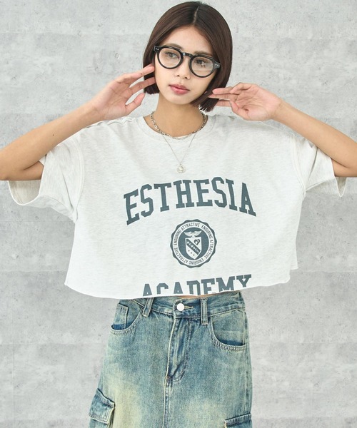 ANAP(アナップ)の「ミニ裏毛カレッジロゴ クロップドTシャツ(Tシャツ/カットソー・レディース・ネイビー/ライトグレー/イエロー・FREE)」の19枚目の写真