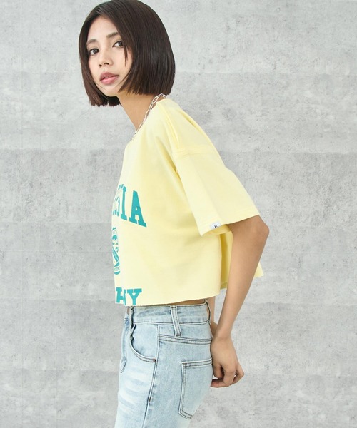 ANAP(アナップ)の「ミニ裏毛カレッジロゴ クロップドTシャツ(Tシャツ/カットソー・レディース・ネイビー/ライトグレー/イエロー・FREE)」の15枚目の写真
