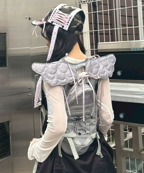 Candy Stripper 羽根付きホワイトリュック Candy Stripper（キャンディストリッパー）の「ANGEL WING