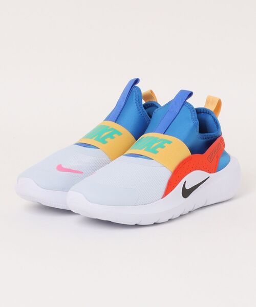 NIKE(ナイキ)の「《NIKE》FLEX RUNNER 4 (GS)(スニーカー・レディース・ホワイト/ブラック×ホワイト/ブラック×ブラック/ピンク/ブラック×ピンク/ブラック×イエロー/ネイビー系/ブルー系その他/ブルー系その他2/レッド系その他・23.0cm/23.5cm/24.0cm/24.5cm/25.0cm/22.5cm)」の6枚目の写真