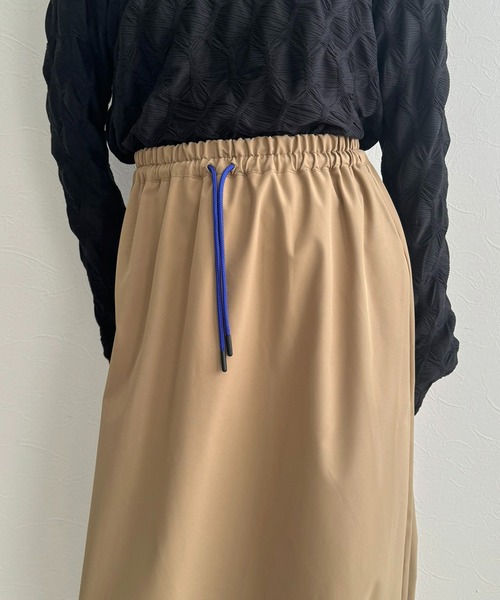 LHELBIE（レルビエ）の「パラシュートスカート（スカート・レディース・ネイビー/ベージュ/ブラック・M）」の13枚目の写真