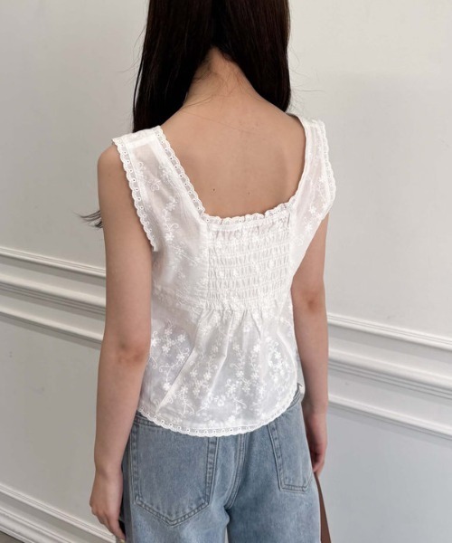 archives(アルシーヴ)の「【SETUP対応】コットン刺繍ノースリブラウス(シャツ/ブラウス・レディース・ブラック/オフホワイト/クリーム・MEDIUM)」の16枚目の写真