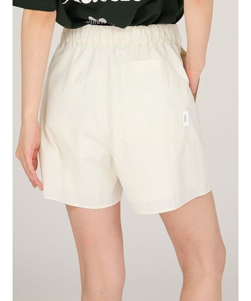 emmi(エミ)の「【ONLINE限定カラー】【prince|emmi】ナイロンハーフパンツ(デニムパンツ・レディース・ブラウン/ネイビー/アイボリー・F)」の6枚目の写真