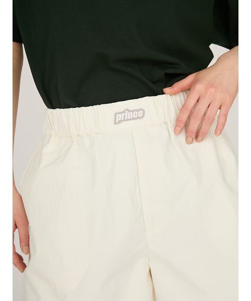 emmi(エミ)の「【ONLINE限定カラー】【prince|emmi】ナイロンハーフパンツ(デニムパンツ・レディース・ブラウン/ネイビー/アイボリー・F)」の8枚目の写真