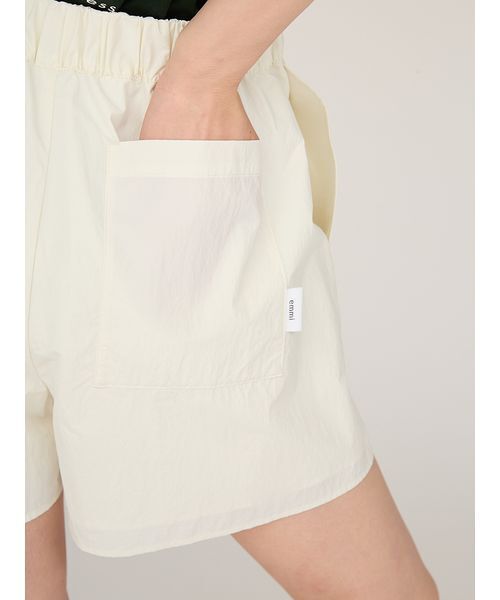 emmi(エミ)の「【ONLINE限定カラー】【prince|emmi】ナイロンハーフパンツ(デニムパンツ・レディース・ブラウン/ネイビー/アイボリー・F)」の11枚目の写真