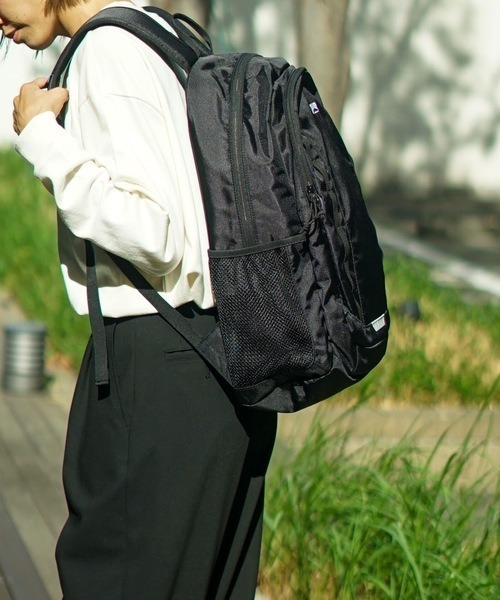 THRASHER(スラッシャー)の「【THRASHER/スラッシャー】Back Pack 25L 撥水加工 リフレクター バックパック(バックパック/リュック・メンズ・ブラック/ブラック×ホワイト・FREE)」の8枚目の写真