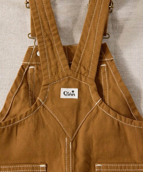 CIAOPANIC TYPY(チャオパニックティピー)の「【BABY】【Qinn】綿ダックサロペット(サロペット/オーバーオール・キッズ・オフホワイト/ブラウン・90/100/80)」の7枚目の写真