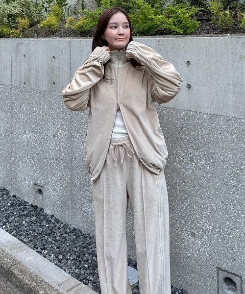 styling/（スタイリング）の「【セットアップ対応】ジップアップベロアブルゾン（ブルゾン・レディース・ベージュ/オレンジ/ダークブルー・F）」の5枚目の写真